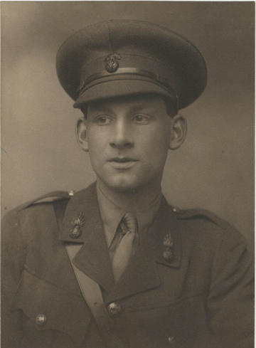 Intro to WW1 Poetry: Siegfried Sassoon | War Collections